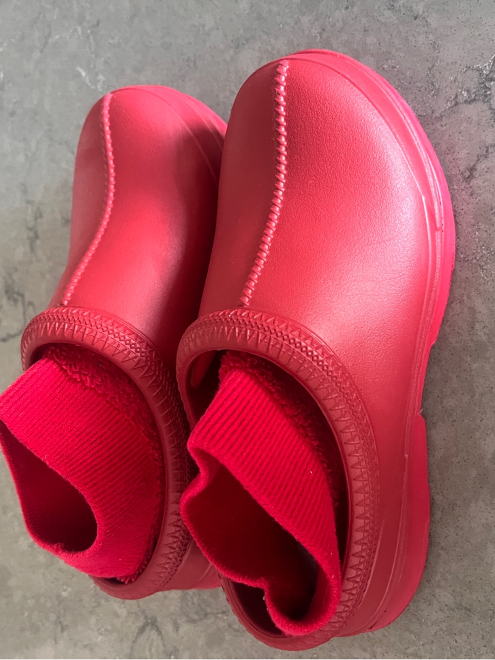 UGG Slip-On Sandal / Clog – Red